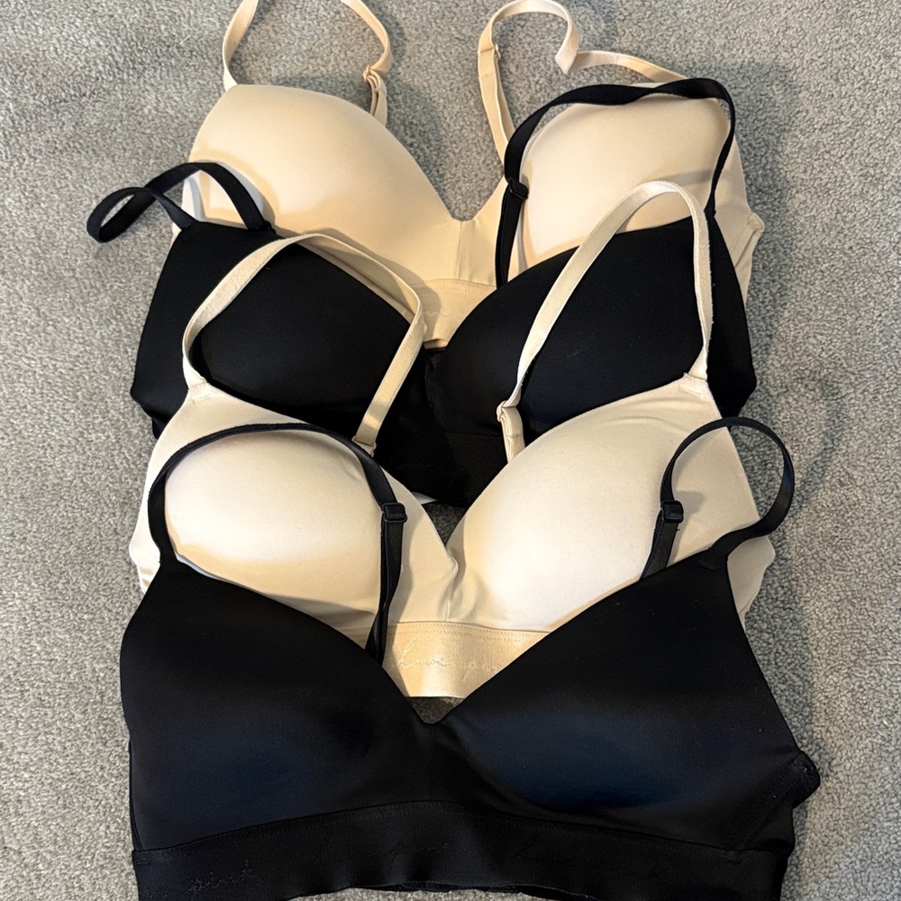 PINK Victoria's Secret Black & Cream Seamless T-Shirt Bra Set of 4